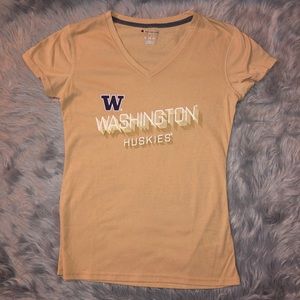 Washington Huskies t shirt
